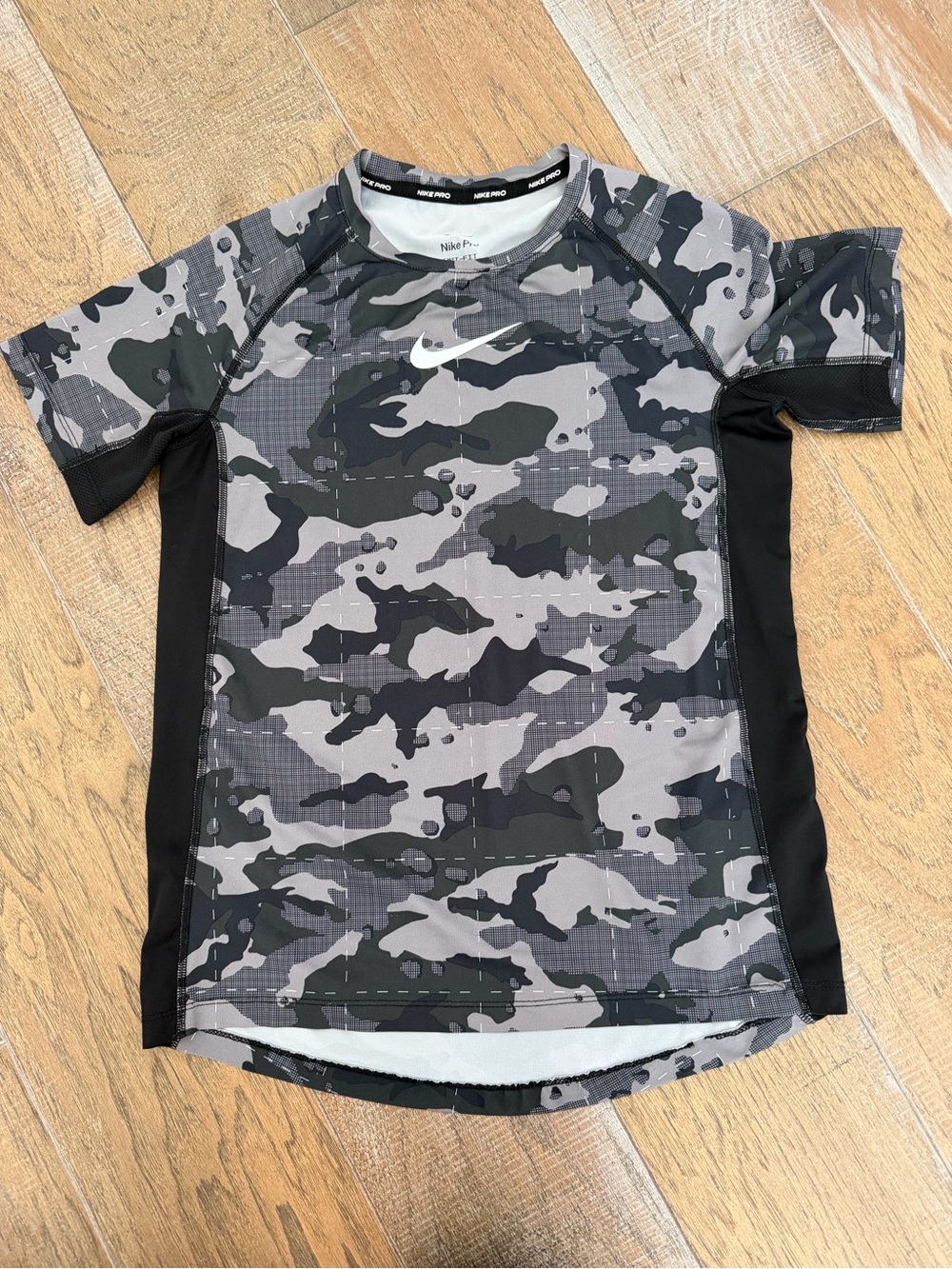 Nike Pro Kids' Black & Gray Camo tee